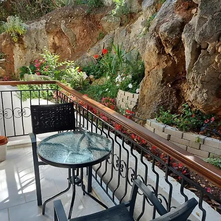 Hotel apartamentowy Mavra
