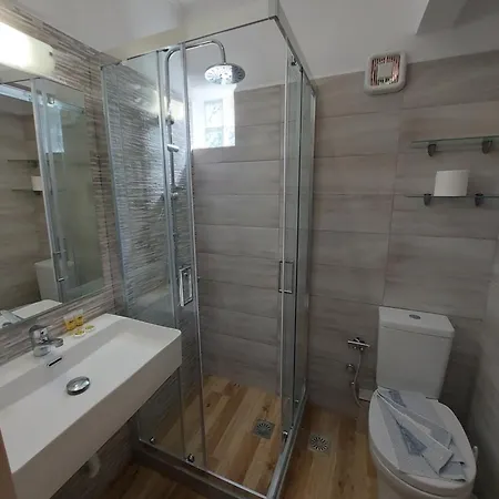 Apart-hotel Mavra 3*