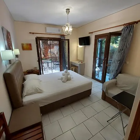 Aparthotel Mavra